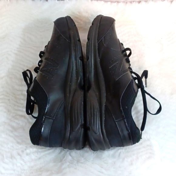 New Balance 4 E Men\'s Black Athletic ‎ Sneakers sz 13 main image 5